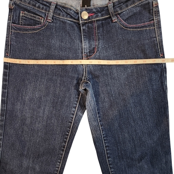 Southpole Junior Embroidered Low Rise Bootcut Medium Wash Denim Jeans Size 9 - Picture 5 of 9